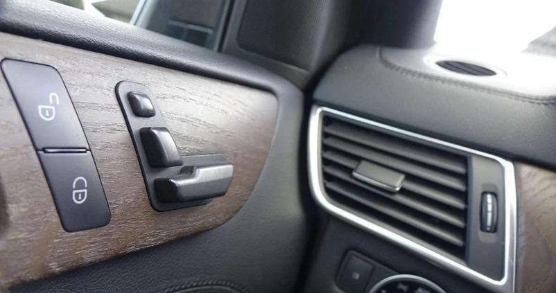 Mercedes-Benz ML cena 75700 przebieg: 228000, rok produkcji 2012 z Otmuchów małe 781